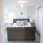 Orchard House, With Hot Tub, Games & Parking Σπίτι διακοπών