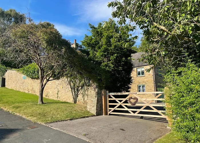 Orchard House, With Hot Tub, Games & Parking Richmond (North Yorkshire)