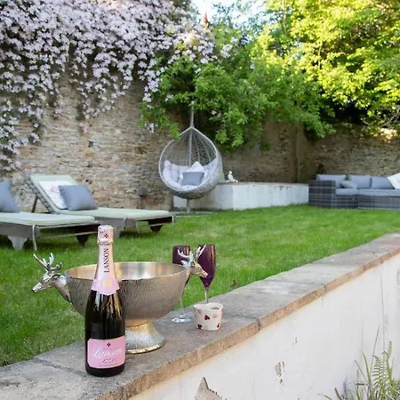 Orchard House, With Hot Tub, Games & Parking