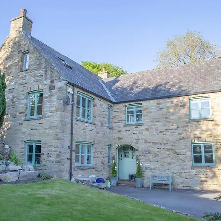 Orchard House, With Hot Tub, Games & Parking 里士满