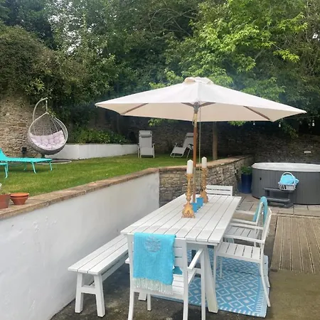 Orchard House, With Hot Tub, Games & Parking 度假居 里士满